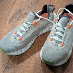 Brand new Columbia Drainmakers XTR shoe light sneakers size 8 women's